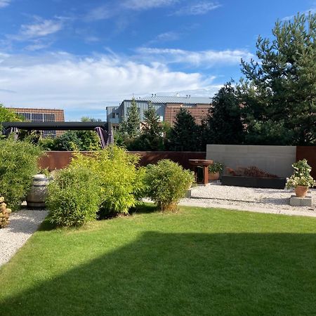 Villa Bricola - Boutique Apartments Κάρλοβι Βάρι Εξωτερικό φωτογραφία