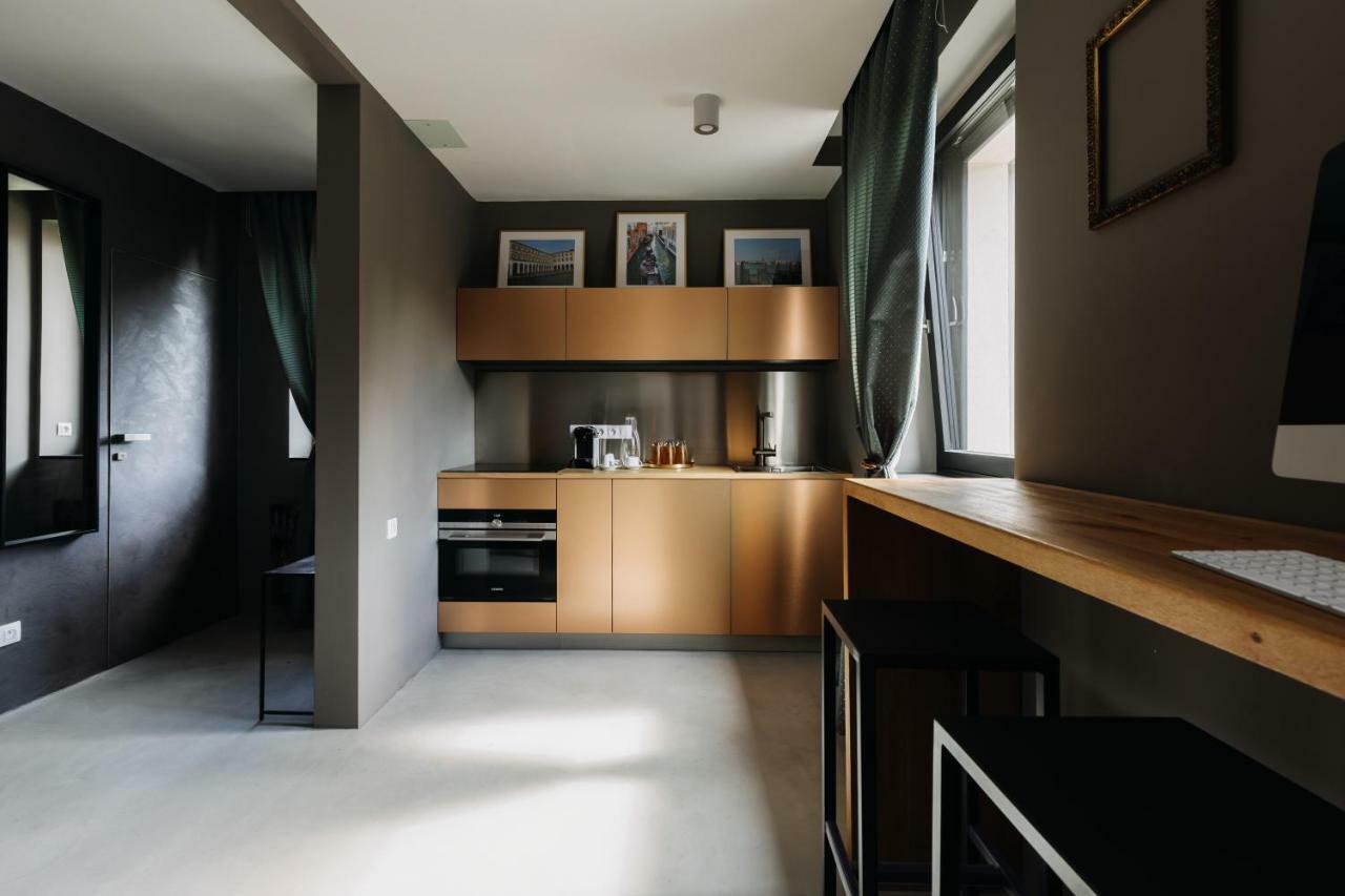 Villa Bricola - Boutique Apartments Κάρλοβι Βάρι Εξωτερικό φωτογραφία