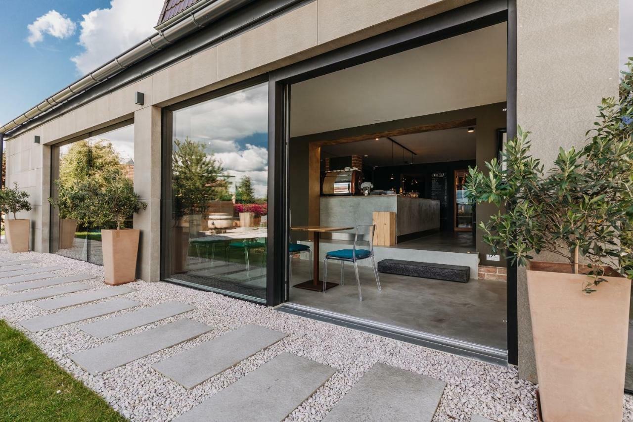 Villa Bricola - Boutique Apartments Κάρλοβι Βάρι Εξωτερικό φωτογραφία