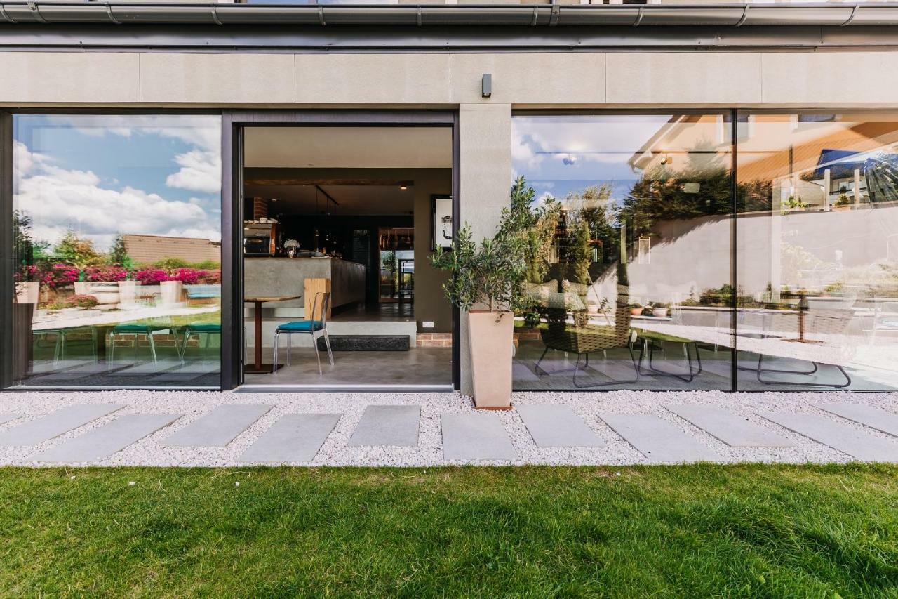 Villa Bricola - Boutique Apartments Κάρλοβι Βάρι Εξωτερικό φωτογραφία